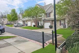 2127 Goldwaite Ct NW, Kennesaw, GA 30144 - Photo 2