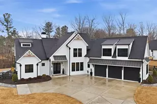 189 Waterview Cir, Newnan, GA 30263 - Photo 1