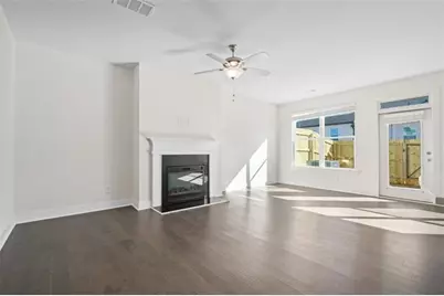 28 Auburn Valley Way, Auburn, GA 30011 - Photo 6