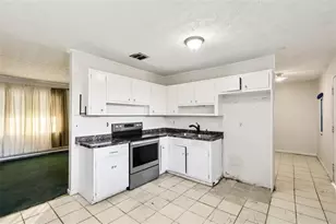 605 Robert E Lee Pkwy, Jonesboro, GA 30238 - Photo 8