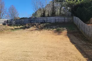 738 Round Tree Ct, Lawrenceville, GA 30045 - Photo 6