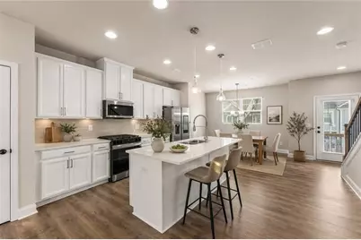 324 Hayden Circle, Woodstock, GA 30189 - Photo 2