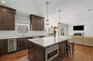 12880 Bucksport Dr, Roswell, GA 30075 - Photo 8