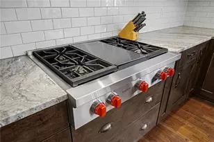 12880 Bucksport Dr, Roswell, GA 30075 - Photo 10