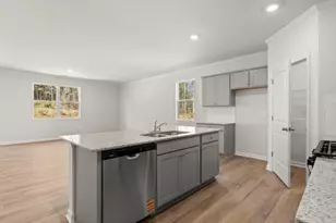 3885 Donetta Dr, Atlanta, GA 30349 - Photo 6