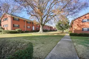 3660 Peachtree Rd NE, Atlanta, GA 30319 - Photo 16