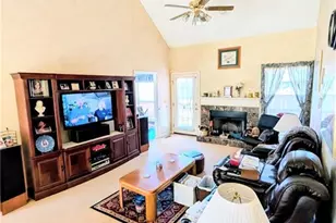 332 Clarion Rd, Lawrenceville, GA 30043 - Photo 2