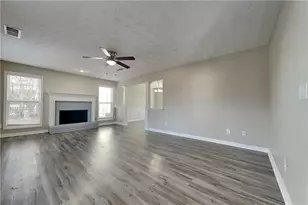 368 Dunagan Chase Dr, Lawrenceville, GA 30045 - Photo 4