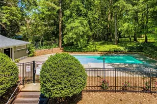 523 Warm Springs Cir, Roswell, GA 30075 - Photo 28