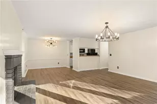 523 Warm Springs Cir, Roswell, GA 30075 - Photo 2