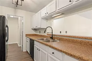 523 Warm Springs Cir, Roswell, GA 30075 - Photo 6