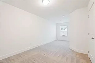 6395 Shalks Xing Dr, Lithonia, GA 30058 - Photo 16