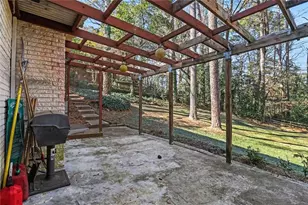 2574 Woodwardia Rd NE, Atlanta, GA 30345 - Photo 30