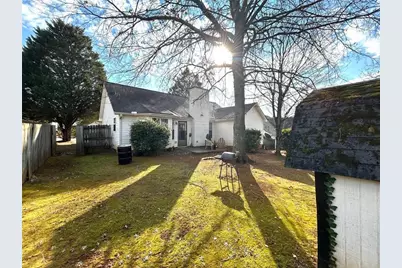 652 Windy Way, Stockbridge, GA 30281 - Photo 2