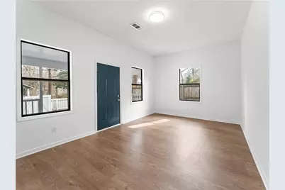 37 Johnson Road NW, Atlanta, GA 30318 - Photo 2