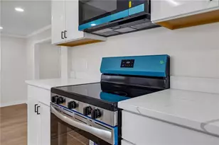 2060 Baker Rd, Atlanta, GA 30318 - Photo 14