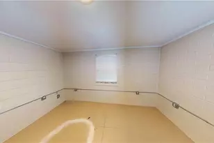 1205 Crawford Dr, Albany, GA 31705 - Photo 10