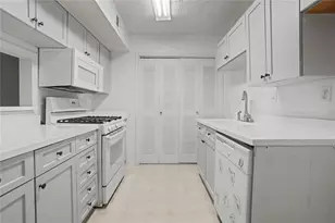 319 Park Ridge Cir, Marietta, GA 30068 - Photo 18