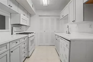 319 Park Ridge Cir, Marietta, GA 30068 - Photo 18