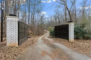 2878 Heather Row Ridge SW, Lilburn, GA 30047 - Photo 8