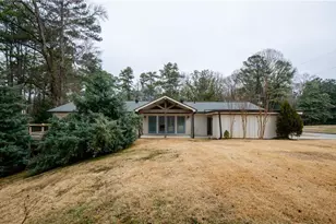 399 Hammond Dr, Atlanta, GA 30328 - Photo 42