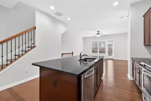 1710 Faulkland Ave NE, Atlanta, GA 30329 - Photo 18