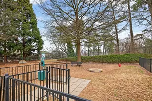 1710 Faulkland Ave NE, Atlanta, GA 30329 - Photo 58