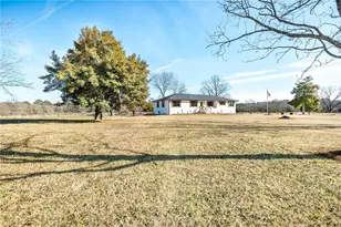 3241 Broadnax Mill Rd, Loganville, GA 30052 - Photo 4