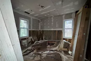 2005 Arlington Cir NW, Atlanta, GA 30318 - Photo 12