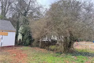 2005 Arlington Cir NW, Atlanta, GA 30318 - Photo 26