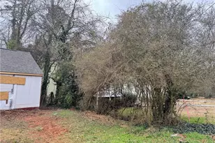 2005 Arlington Cir NW, Atlanta, GA 30318 - Photo 24