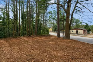 731 Bolton Rd NW, Atlanta, GA 30331 - Photo 2