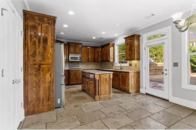 1393 Chloe Drive, Lawrenceville, GA 30043 - Photo 16