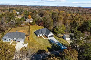 3715 Cameron Cir, Gainesville, GA 30506 - Photo 6