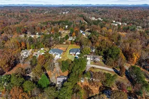 3715 Cameron Cir, Gainesville, GA 30506 - Photo 4