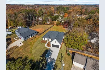 3715 Cameron Circle, Gainesville, GA 30506 - Photo 2