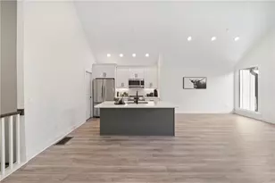104 Pearl St, Woodstock, GA 30188 - Photo 8