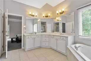 4915 Lazy Creek Ct, Cumming, GA 30028 - Photo 24