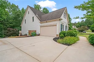 4915 Lazy Creek Ct, Cumming, GA 30028 - Photo 2