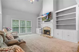 4915 Lazy Creek Ct, Cumming, GA 30028 - Photo 10