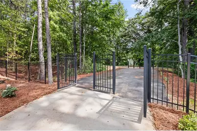 5764 Tillman Way, Powder Springs, GA 30127 - Photo 10