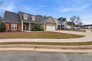 76 Monarch Ct, Dallas, GA 30132 - Photo 2