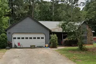 418 Martin Dr, Jonesboro, GA 30238 - Photo 1