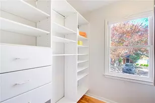 879 Lenox Oaks Cir NE, Atlanta, GA 30324 - Photo 16