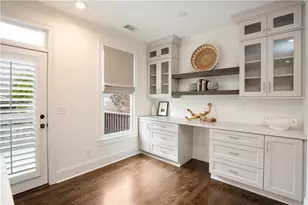 545 Canton Walk, Roswell, GA 30075 - Photo 18