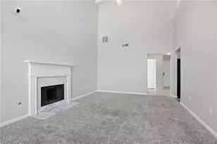 9553 Lakeview Cir, Union City, GA 30291 - Photo 10