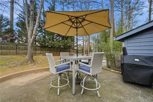 4256 Loch Highland Pkwy NE, Roswell, GA 30075 - Photo 30