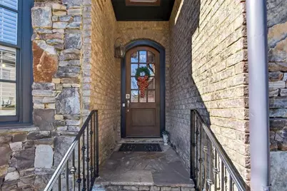 1812 Buckhead Valley Lane NE, Atlanta, GA 30324 - Photo 2
