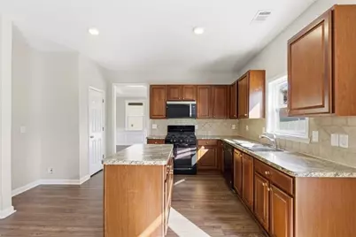 7366 Poppy Way, Union City, GA 30291 - Photo 12