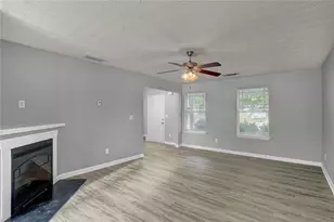 4390 Rock Valley Dr, Forest Park, GA 30297 - Photo 10